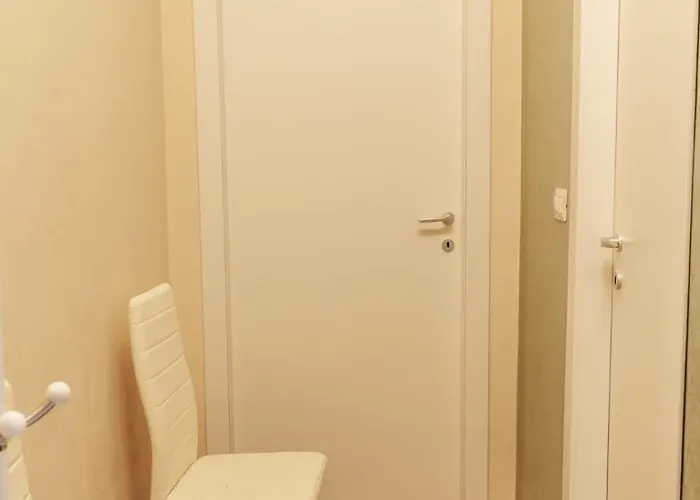 Menghini Easy Flat Apartment Rom