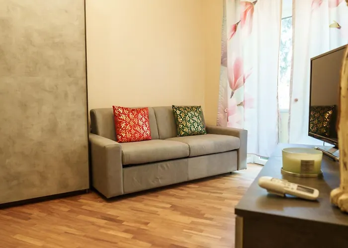 Menghini Easy Flat Apartment
