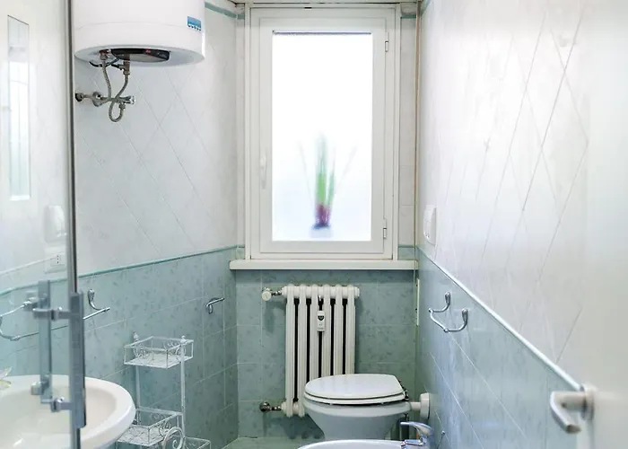 Menghini Easy Flat Apartment *